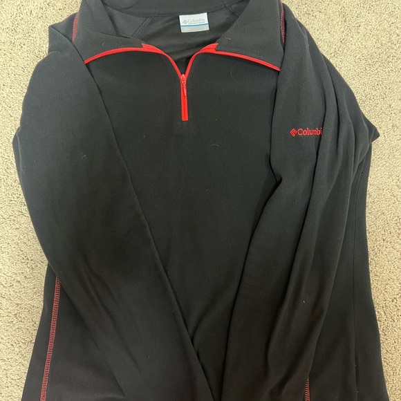 Women’s Columbia 1/2 zip fleece black with red stitching - Picture 2 of 4